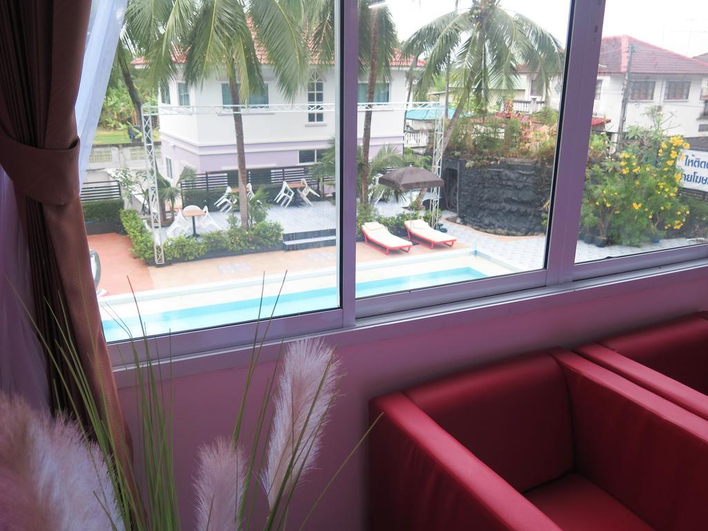 Your Place Inn Сурин Экстерьер фото