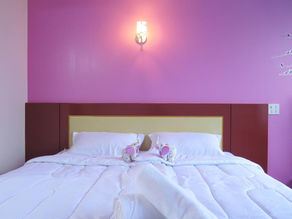Your Place Inn Сурин Экстерьер фото