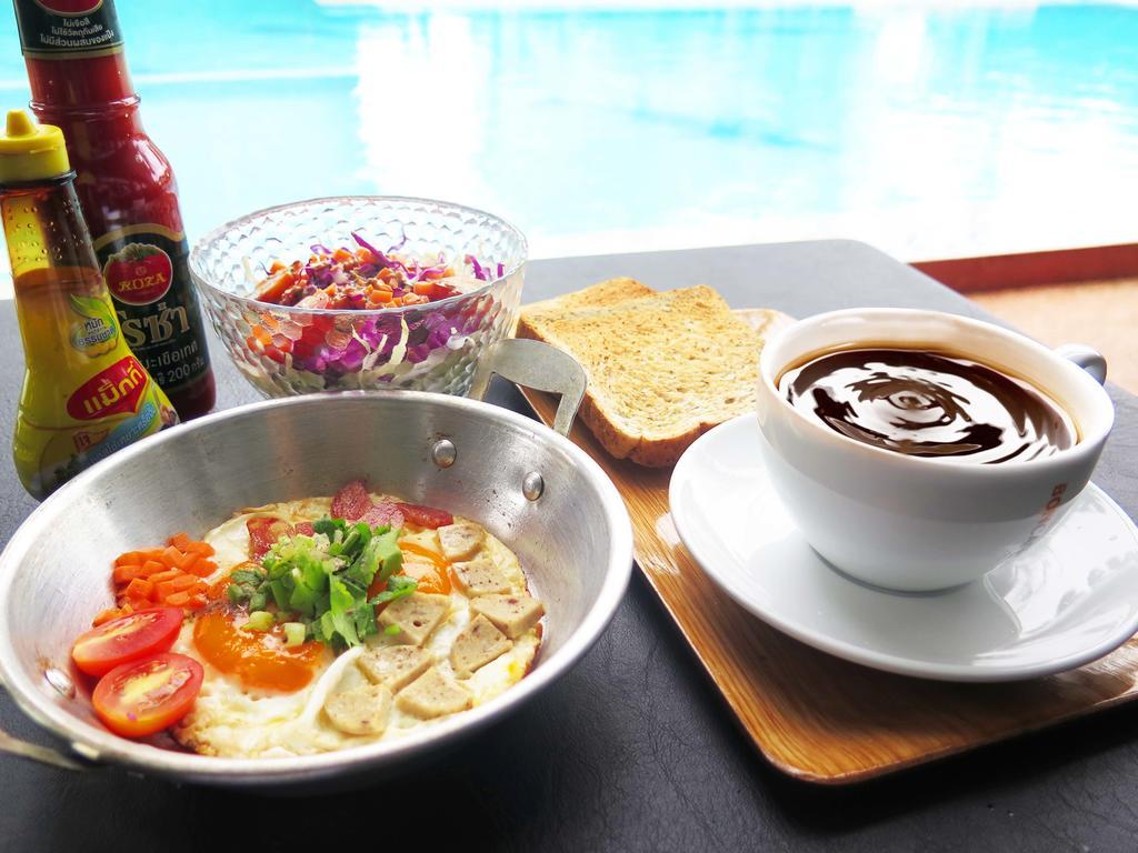 Your Place Inn Сурин Экстерьер фото